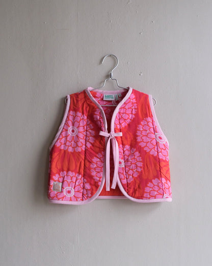 QUILTED VEST size 110/116.