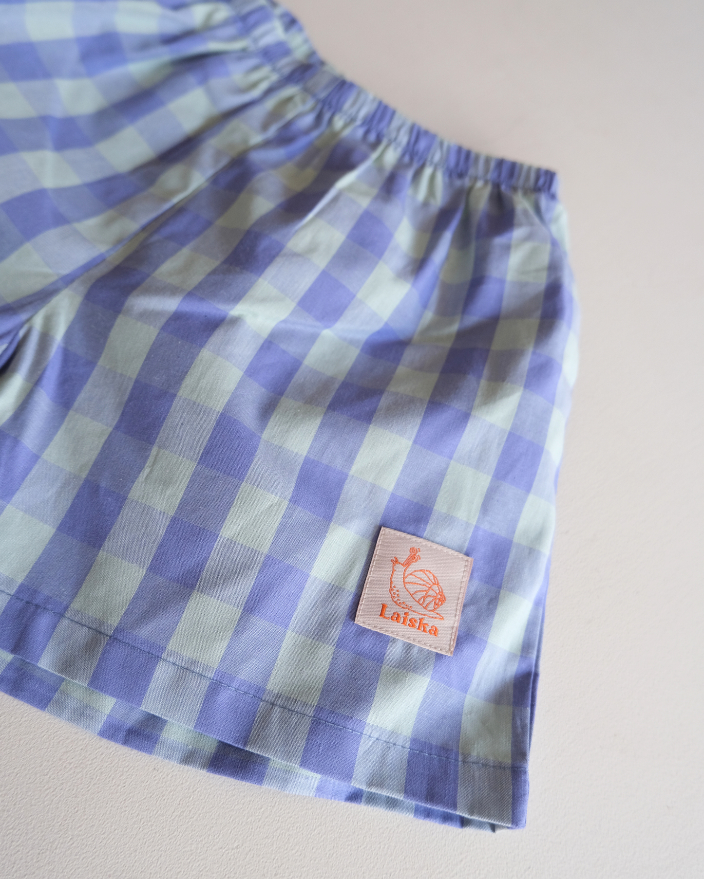 GESTREIFTE SHORTS