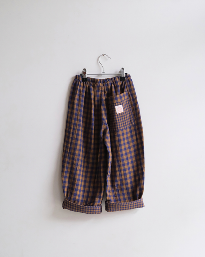 WOBBLY PANTS