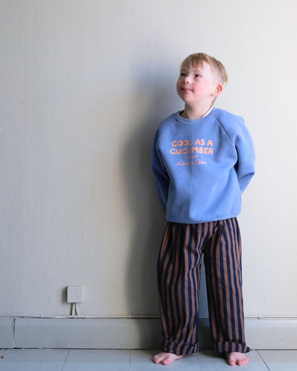 KURKKU KLEIDERBREITETES SWEATSHIRT