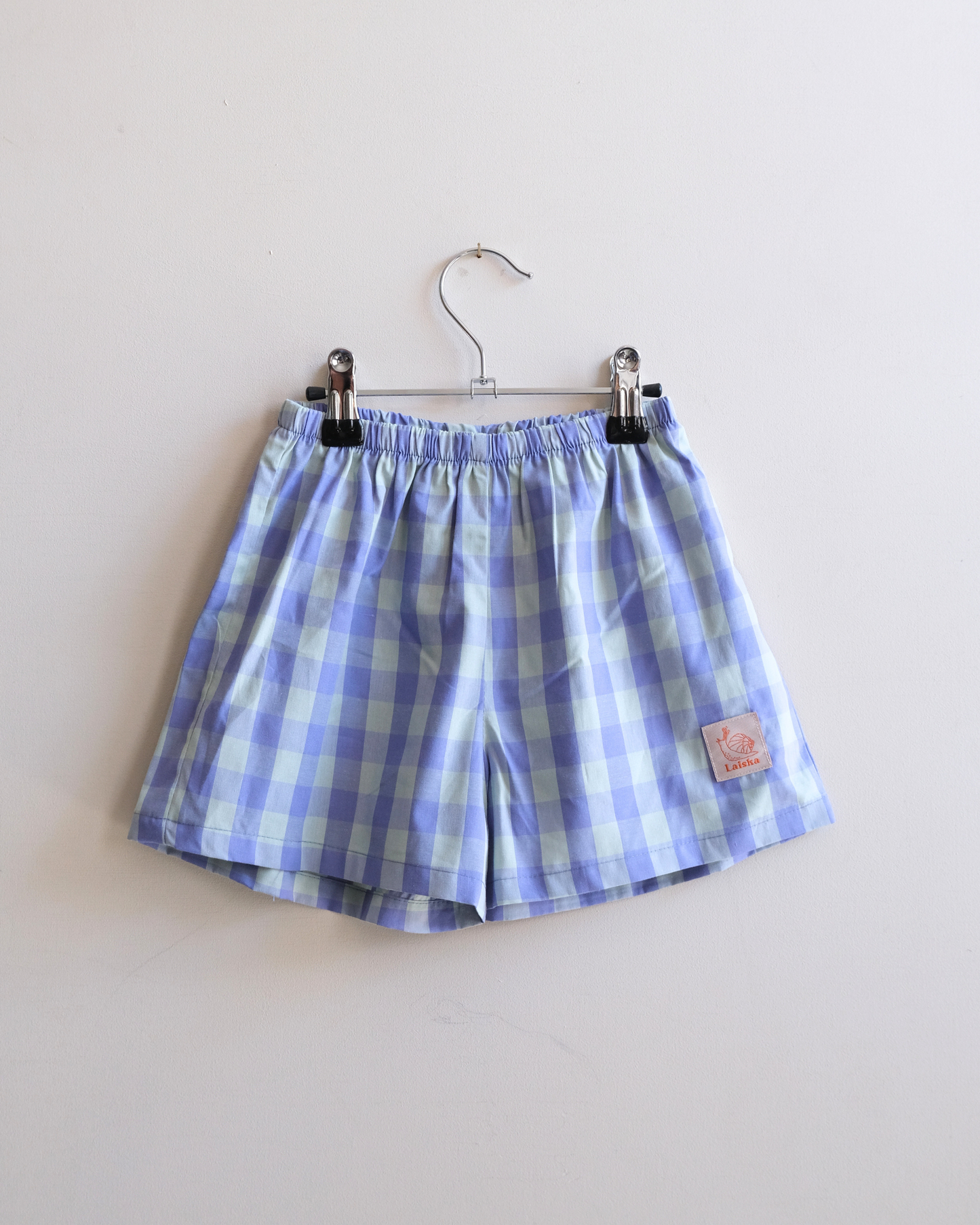 GESTREIFTE SHORTS