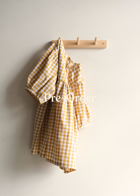 DAS TISCHDECKENKLEID